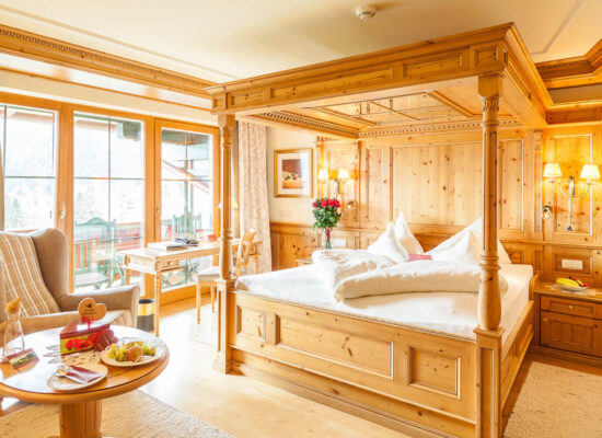 Alpenrose bedroom1